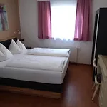 アパートホテル Garni Tannenhof フラッハウ