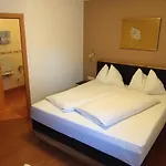 アパートホテル Garni Tannenhof 3*