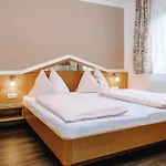 アパートホテル Garni Tannenhof