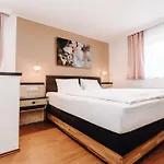 アパートホテル Garni Tannenhof 3*