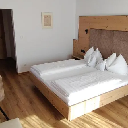 Апарт-отель Garni Tannenhof 3*