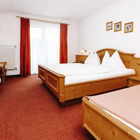 Aparthotel Garni Tannenhof Flachau