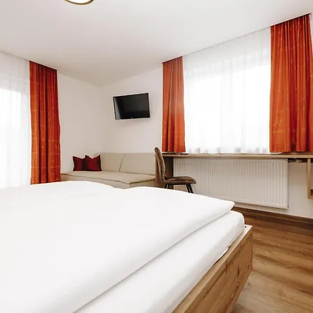 Aparthotel Garni Tannenhof