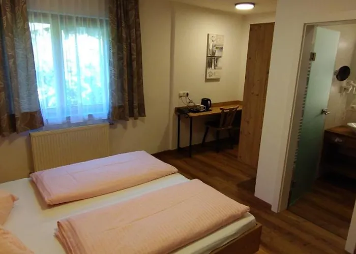 Garni Tannenhof アパートホテル 3*