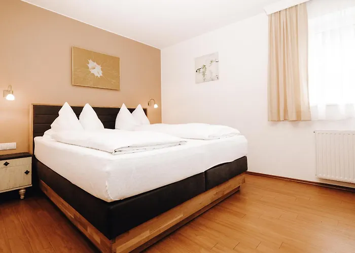 Апарт-готель Garni Tannenhof 3*