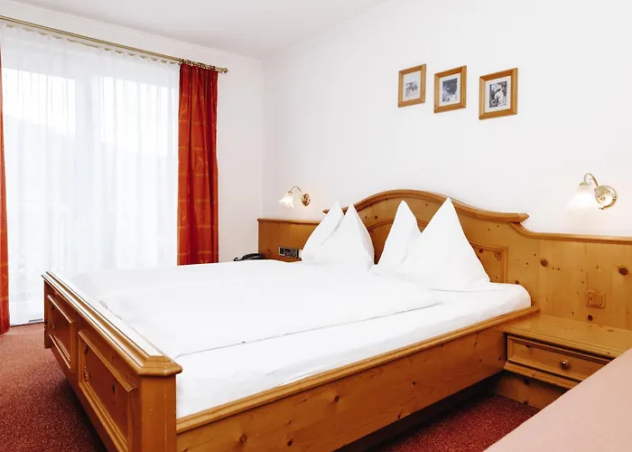 Garni Tannenhof フラッハウ