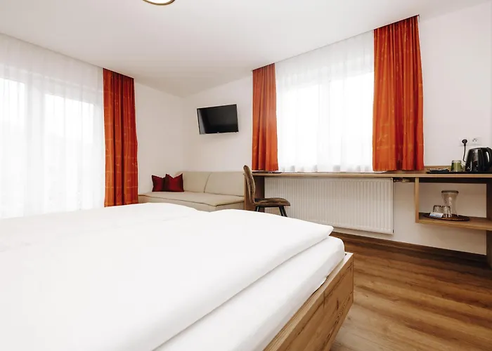 Апарт-готель Garni Tannenhof